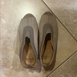 Origins Women's Taupe Ankle Booties